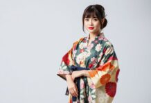 Geleneksel Japon Stiliyle Modern Moda: Kimono Modası Traditional Japanese Style Meets Modern Fashion: Kimono Trend