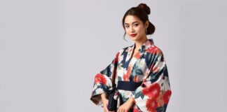 Kimonolar: Geleneksel Giyimde Modern Şıklık Kimonos: Modern Style in Traditional Clothing